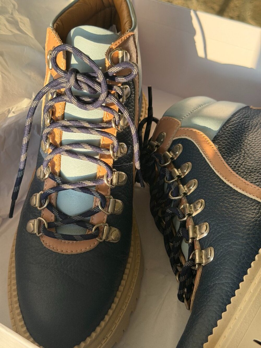 Beklina Hiking Boot Size 8